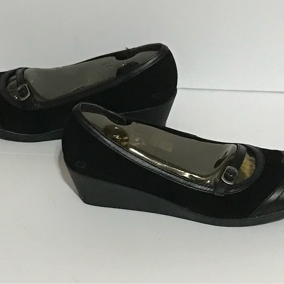 NWOT Skeckers Mary Jane Size 9.5 Black Wedge Shoes with Buckle Detail - Picture 6 of 7